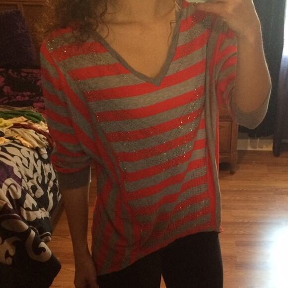 Miss Me Small Top Striped Red Gray Bling Asymetrical Shark Hem Chevron Top - Picture 3 of 8